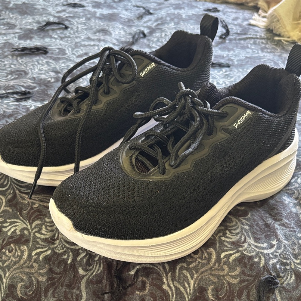 Black Chunky Platform Sneakers - Fashion Logo